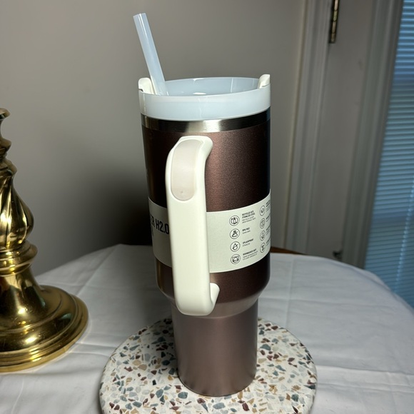 40 oz Stanley Quencher H20 Rose Quartz Glow tumbler - Picture 5 of 8